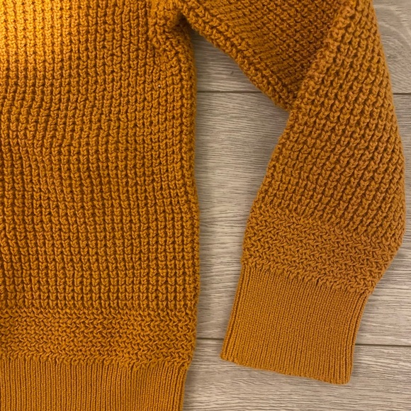 GAP KIDS XS (4/5) mustard yellow knit sweater - Picture 3 of 3